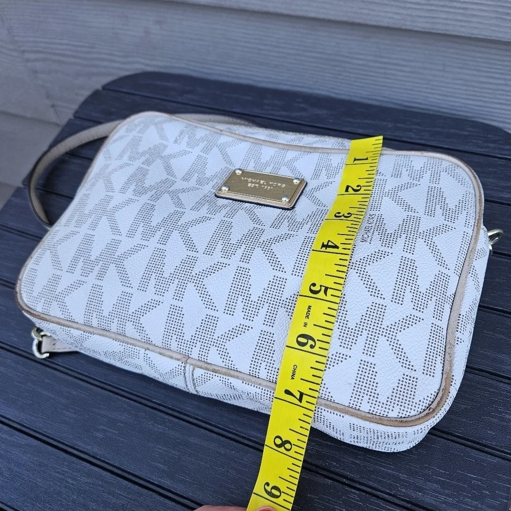 Michael Kors White Fulton Monogram Logo Crossbody Purse Gold Chain Small Bag